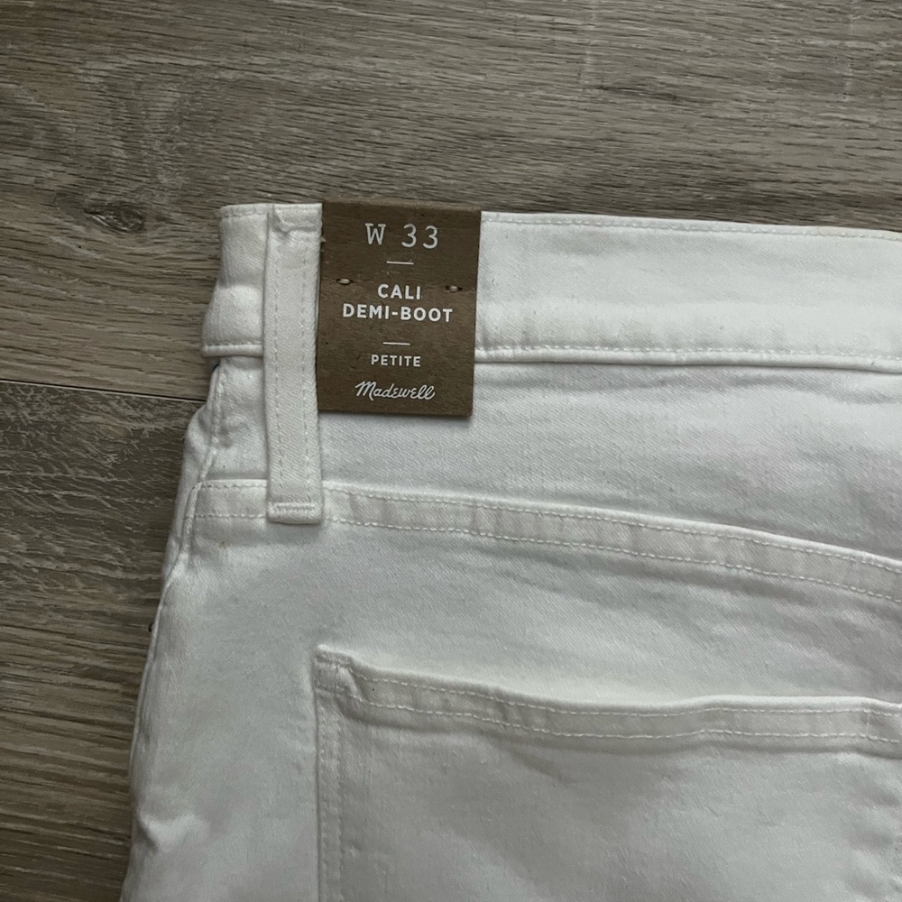 NWT Madewell Women’s Cali Demi-Boot Jeans in Pure White: Raw-Hem Edition 33P - Picture 11 of 11